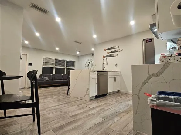 330 NE 59th CT, FORT LAUDERDALE, FL 33334