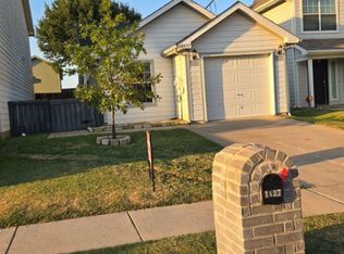 1437 Pine Ln, Fort Worth, TX 76140