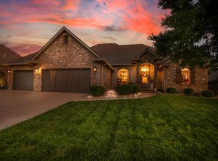 5904 Parkhaven Ln, Springfield, MO 65810