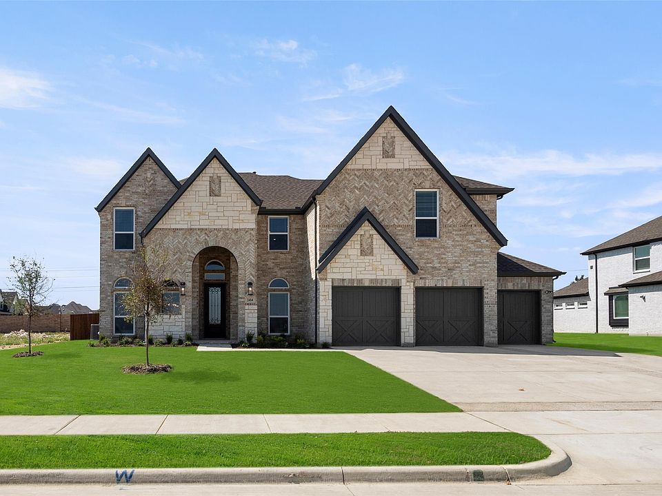 1st image of 2414 Park Oaks Dr