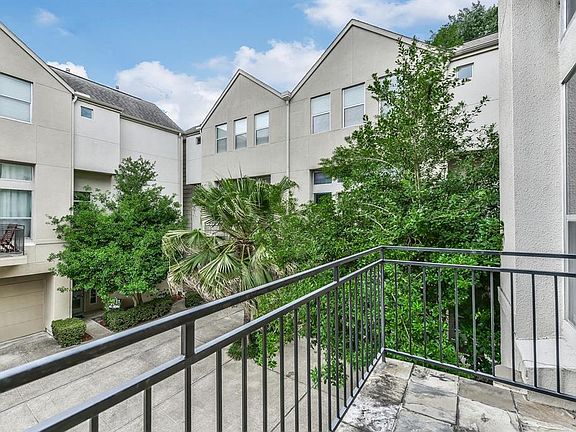5th image of 5338 Darling St Unit B