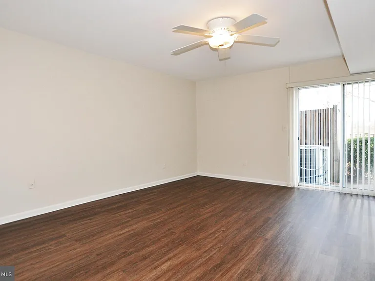 4847 Sangamore Rd #24 — Photo 21