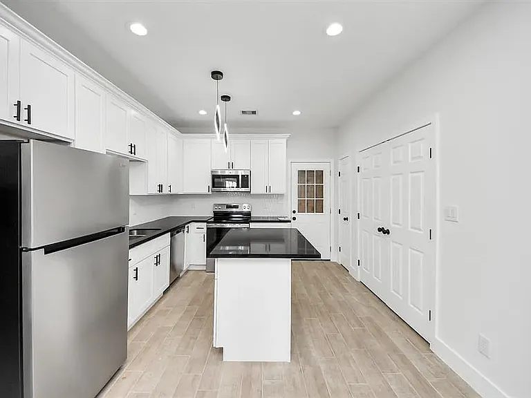 8015 Elbert St #A/B — Photo 7
