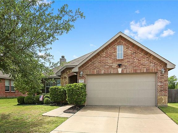 3rd image of 807 Windflower Dr
