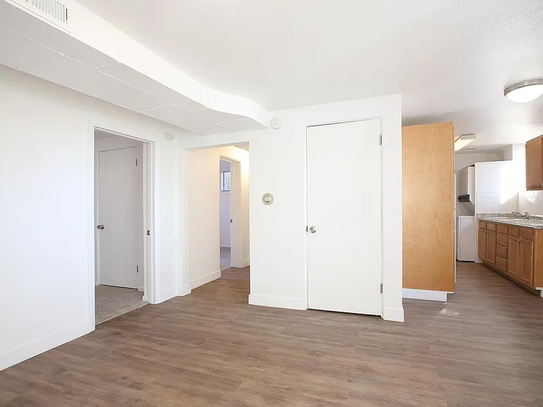 1253 Jackson St — Photo 8