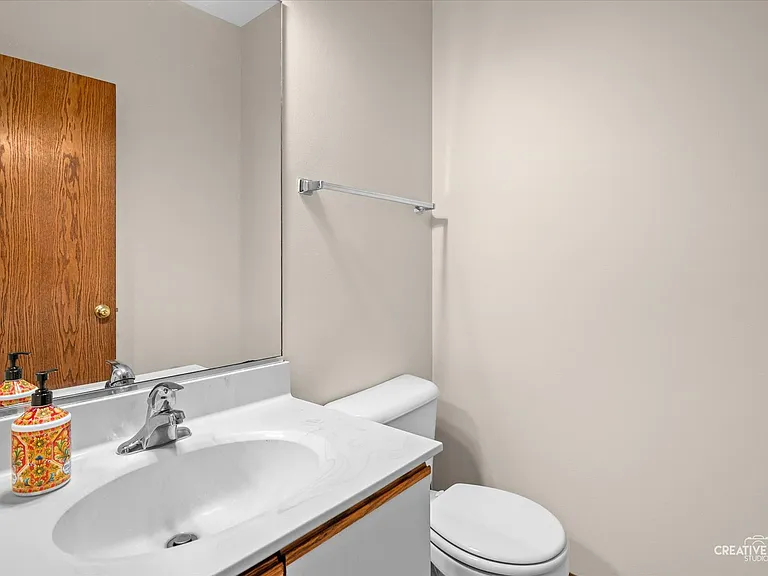 1348 Amaranth Dr — Photo 15