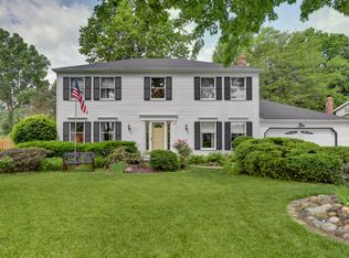 630 Walmar Dr, Bay Village, OH 44140