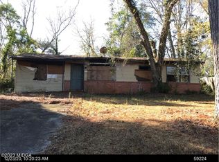 2414 Vivian Dr, Macon, GA 31206