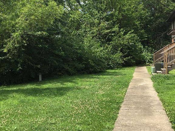 Wooded Area behind unit, very shaded