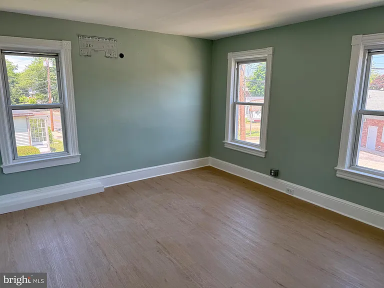 905 Stone Rd #A — Photo 3
