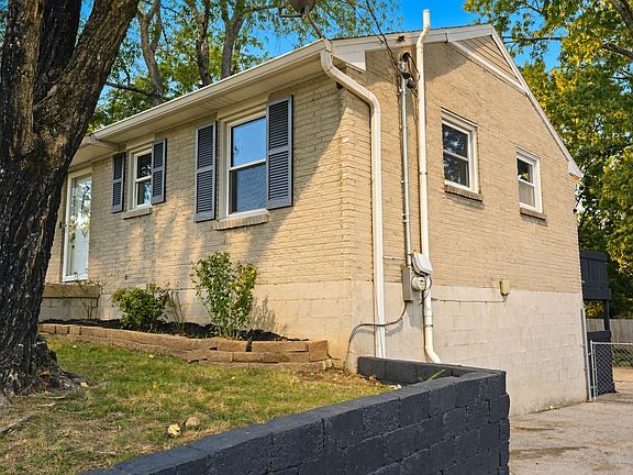2nd image of 1413 Bain Dr
