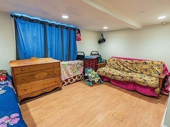 3rd image of 560 Revere St APT 1