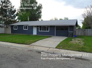 16 S Duncan Ave, Middleton, ID 83644