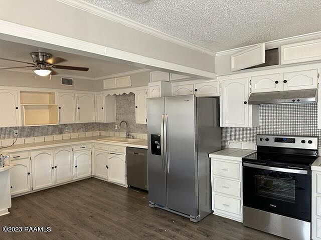 2nd image of 310 Case Ln