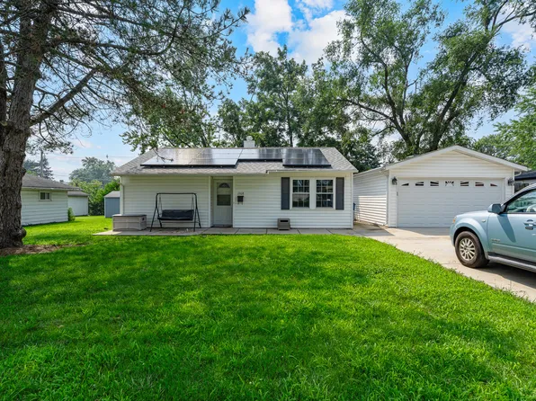1908 Innercircle Dr, Crest Hill, IL 60403