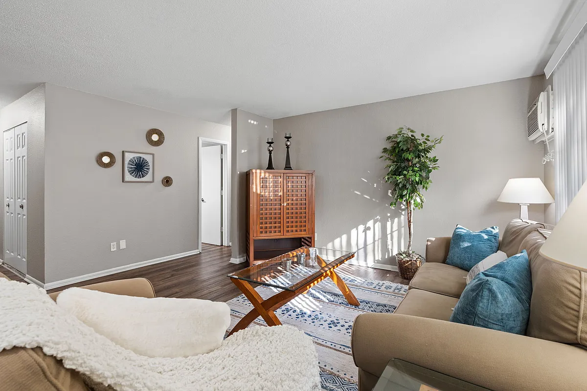 Building Photo - Granite Ridge Apartments