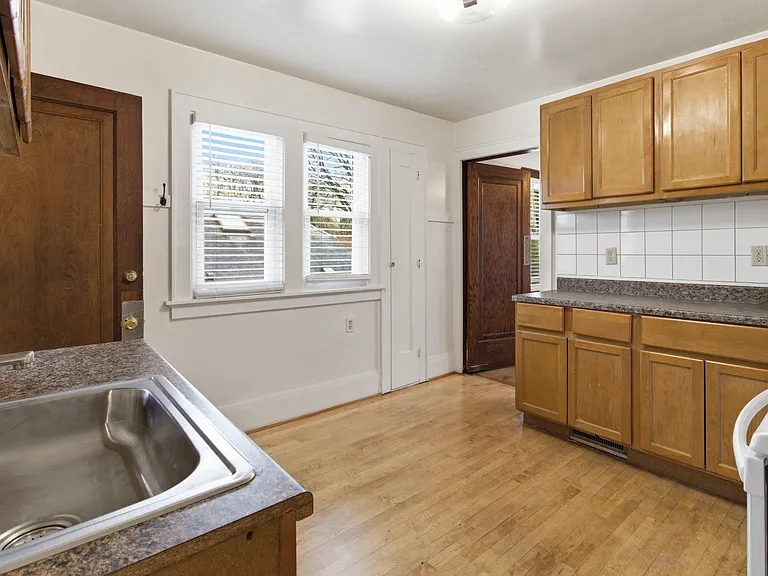 911 W Eula Ct #2 — Photo 5