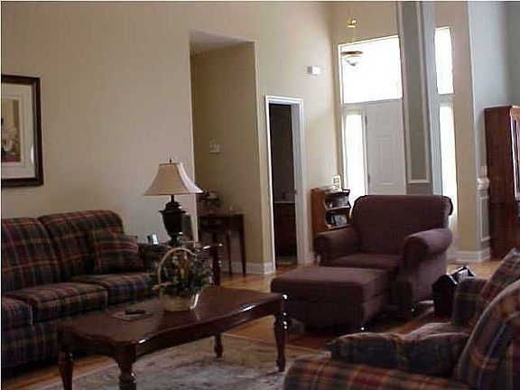 5th image of 2332 Sargent Daly Dr