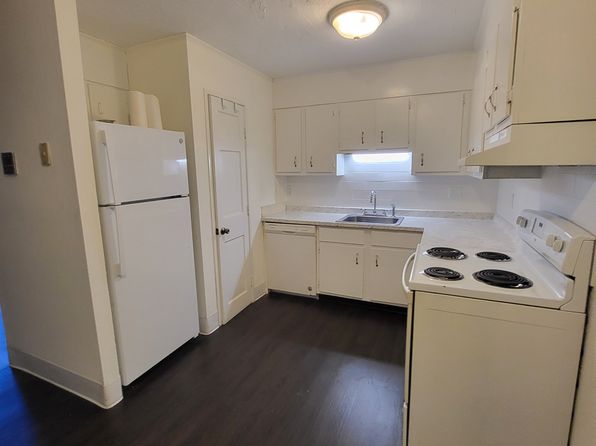 3 Chapel Hill Dr