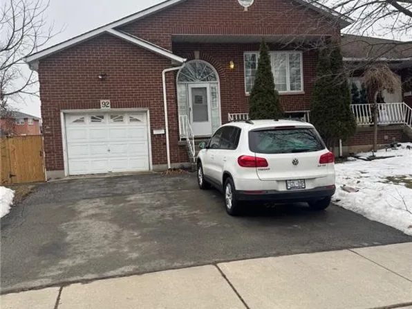 92 Blenheim Dr, Hamilton, ON L8E 1W5
