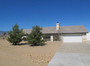 11960 Middleton Rd, Phelan, CA 92371