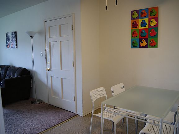 3rd image of 2102 Delaware Ave APT D