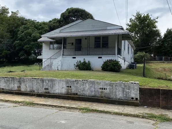 1420 Emerald St, Winston Salem, NC 27105