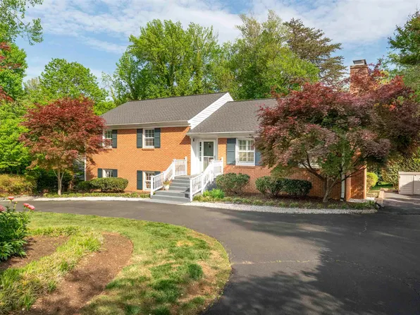 102 Westminster Rd, Charlottesville, VA 22901