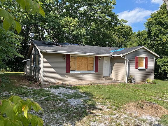 3rd image of 530 Auburn Way