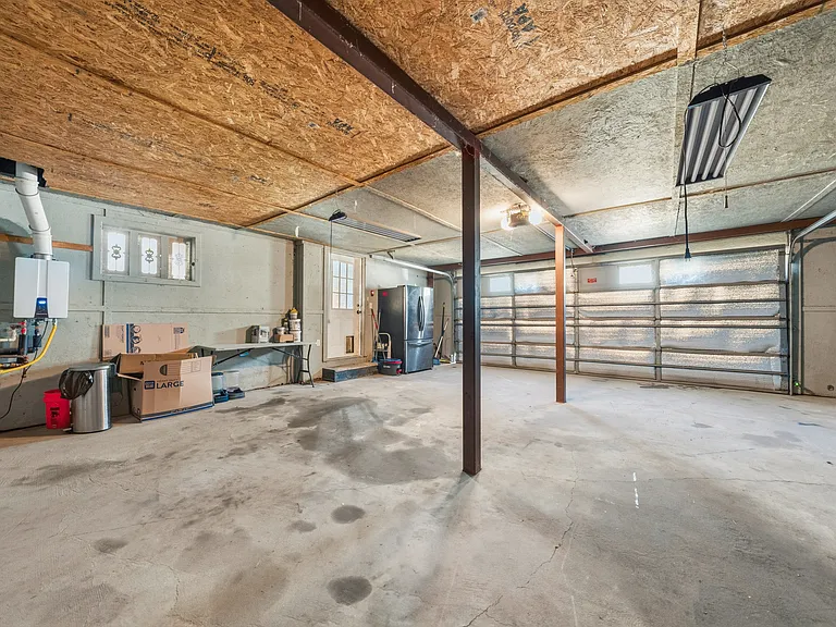 700 Harrel Ave — Photo 32