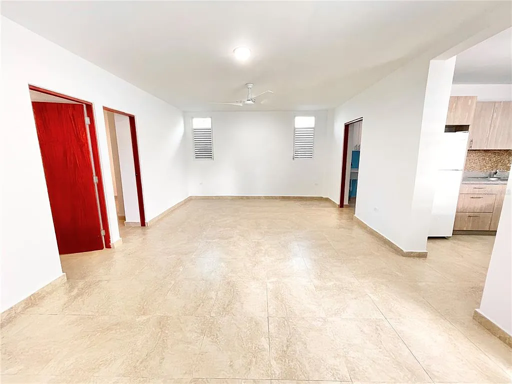 2 bed, 1.0 bath, 1000 sqft, $1,150 — Photo 3