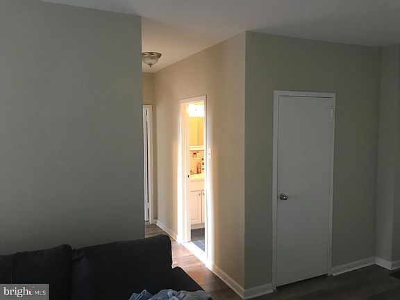 4th image of 135 S 13th St #1106