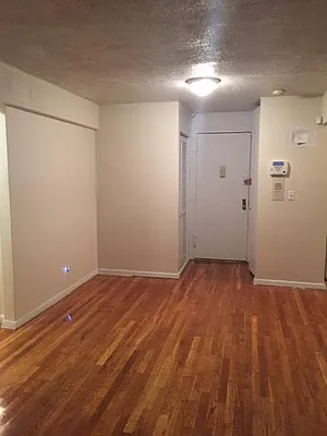 Rented by Roberto Guilbet, LREB | media 26