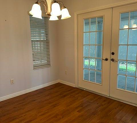 5th image of 992 Ridgeland Path