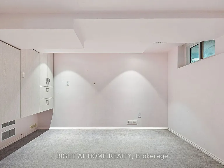 40 Catalina Dr — Photo 30