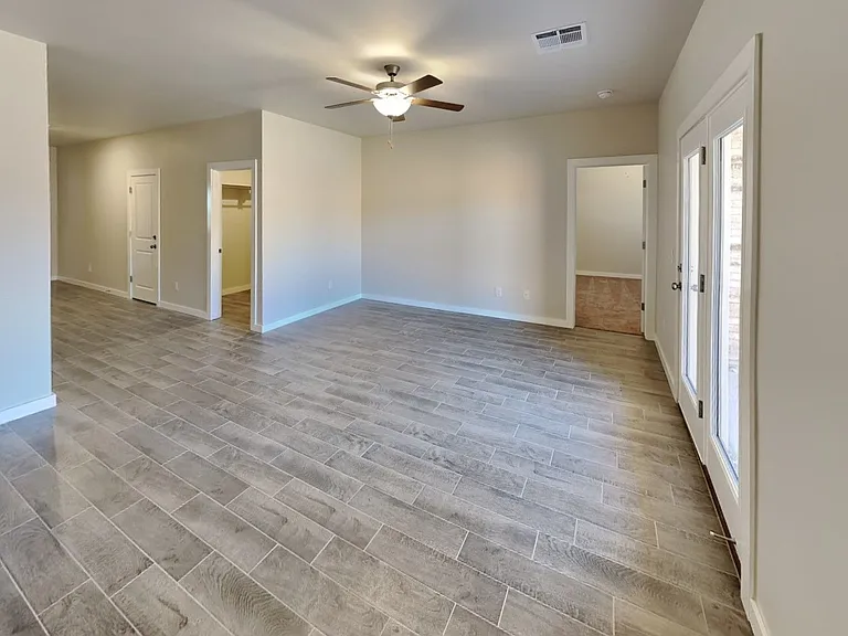 4517 NE 124th St — Photo 5