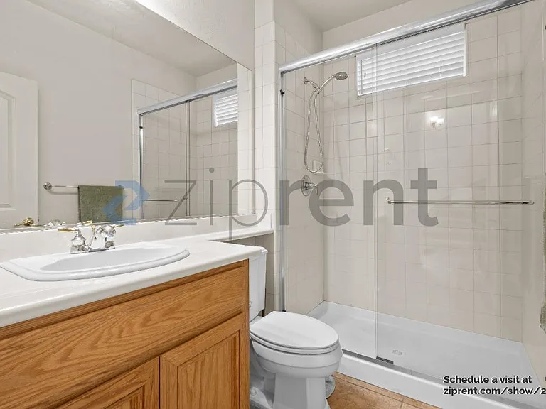 9208 Hallmark Pl — Photo 12