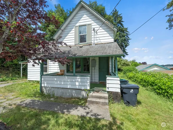 916 Giles Avenue NW, Olympia, WA 98502