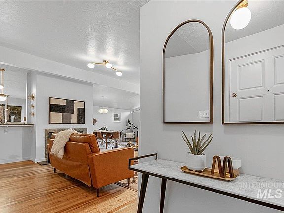 3rd image of 2904 N Bogus Basin Rd