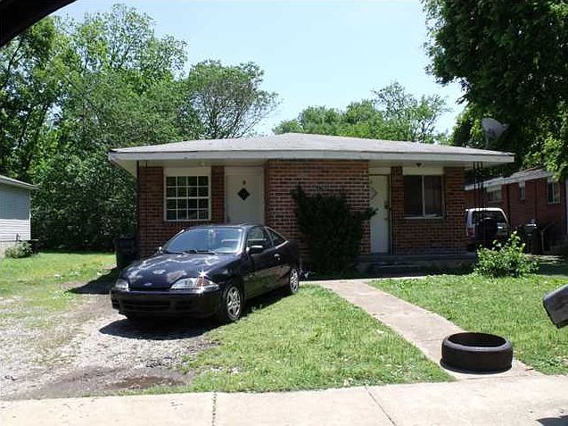 1st image of 1104 N Hawthorne St