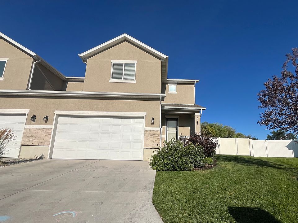 Twin house