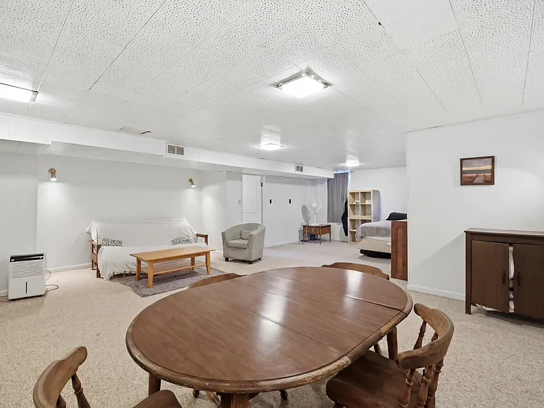 7322 Edmonston Rd — Photo 44