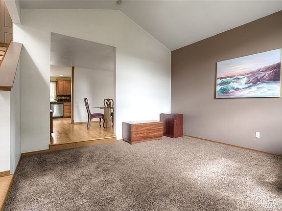 4th image of 907 130th St E
