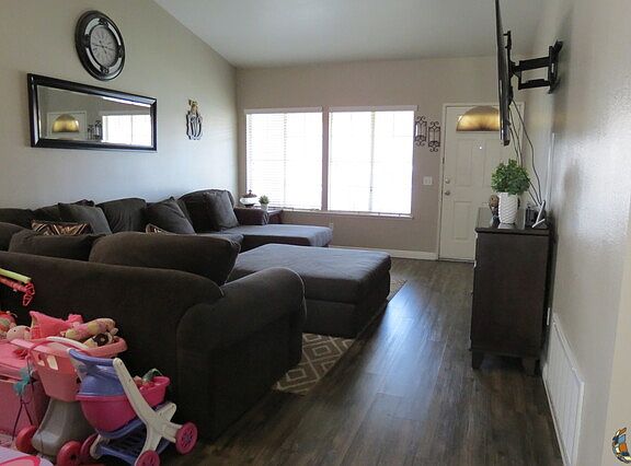 2nd image of 671 Silverwood St