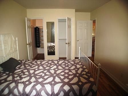 5th image of 3035 74th St