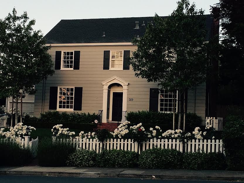 1st image of 359 Parrott Dr