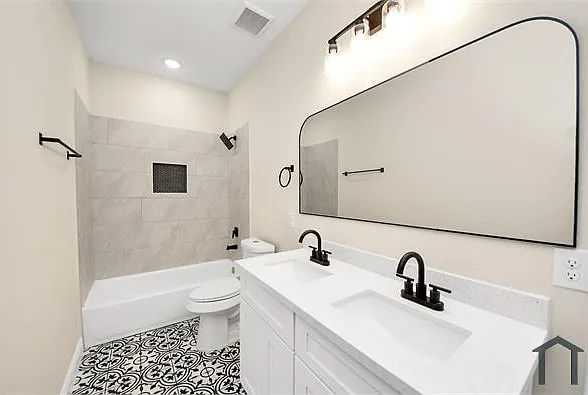 3810 Hiford Dr #A — Photo 3