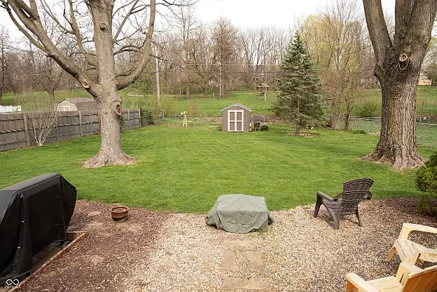 222 Westlea Dr — Photo 4