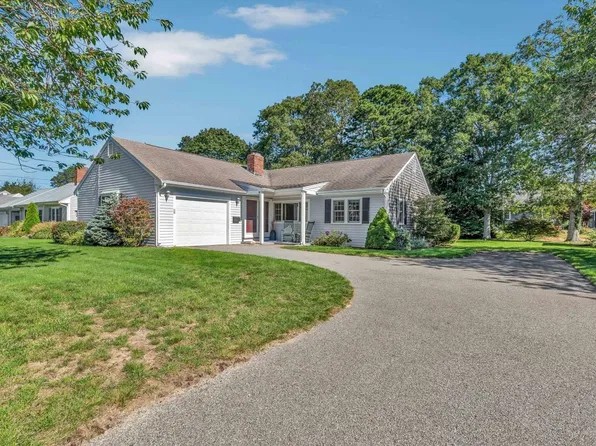 105 Captain Chase Rd, Yarmouth, MA 02601