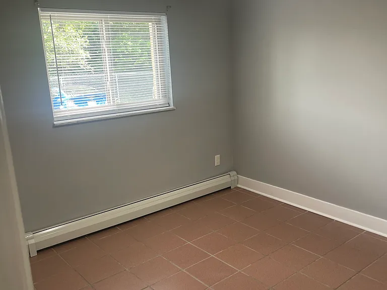 3610 Newton Ave #9 — Photo 14